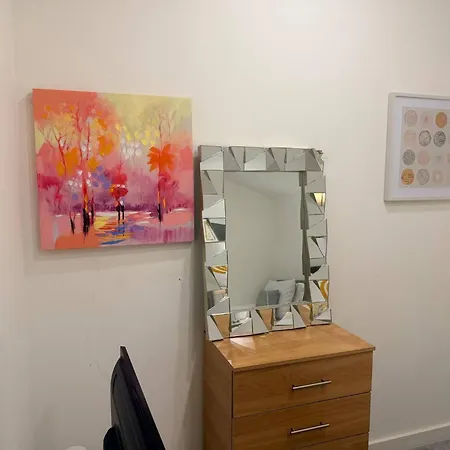 Contractor Friendly 2br Weekly, Monthly Apartamento Bradford (West Yorkshire)