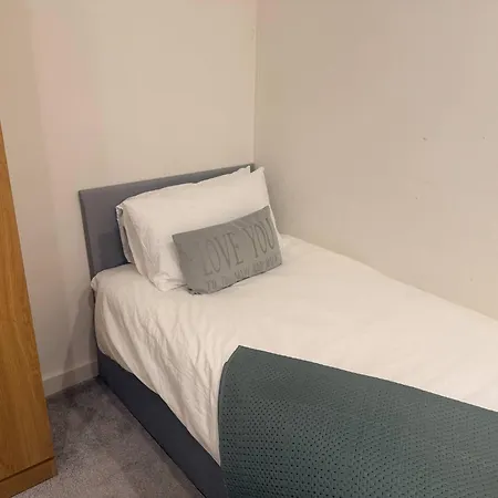 Contractor Friendly 2br Weekly, Monthly *