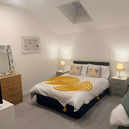 Contractor Friendly 2br Weekly, Monthly