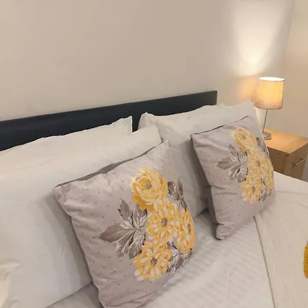 Contractor Friendly 2br Weekly, Monthly Apartamento
