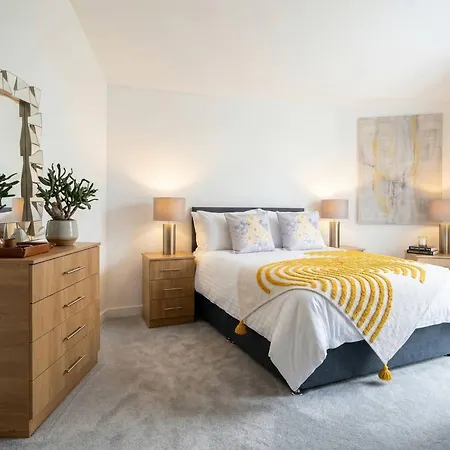 Contractor Friendly 2br Weekly, Monthly Apartamento Bradford (West Yorkshire)