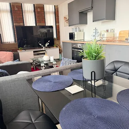 Contractor Friendly 2br Weekly, Monthly Apartamento